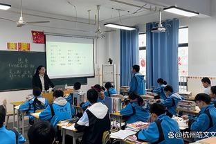 切赫：没看到这支切尔西的中轴线 下赛季可能他们可以挑战冠军